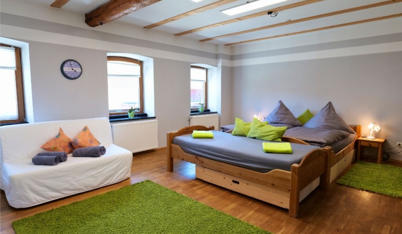 Schlafzimmer in der Ferienwohnung bei Memmingen